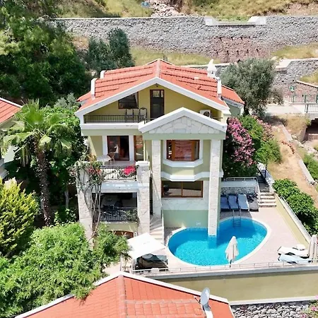Private 5 Bedroomed Botanika In Turunc With Private Pool Villa Marmaris