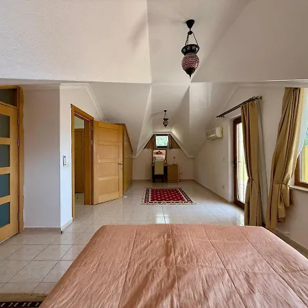 Private 5 Bedroomed Botanika In Turunc With Private Pool 빌라