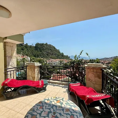 빌라 Private 5 Bedroomed Botanika In Turunc With Private Pool 말마리스